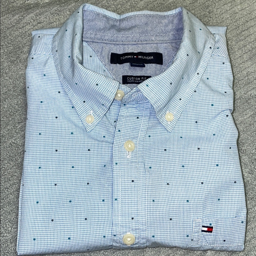 Tommy Hilfiger Men's Sky Blue w Stars Short Sleeve Casual Shirt. Cotton. Large